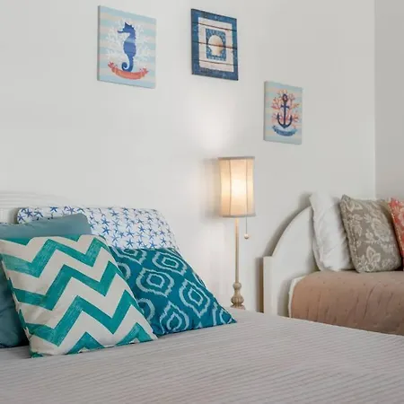 New! Steps To White Sand Beaches! Pool & Grill! 2Br 2Ba